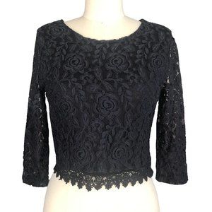 Size M Black Lace Trim Top